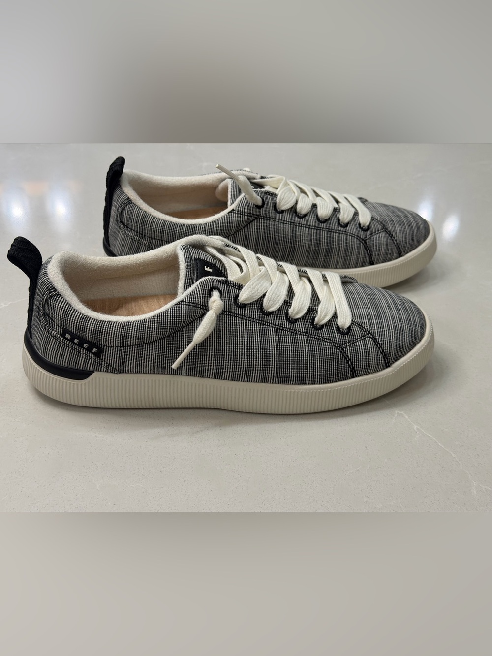 NWOT REEF Neptune Alana Black Textile Slip On Sneakers Womens 9.5